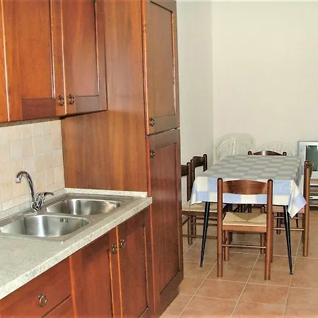 Foximanna On The North Floor In A Surrounded By Greenery Facing The Sea Апартаменты *