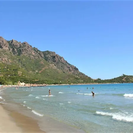 Foximanna On The North Floor In A Surrounded By Greenery Facing The Sea Апартаменты *